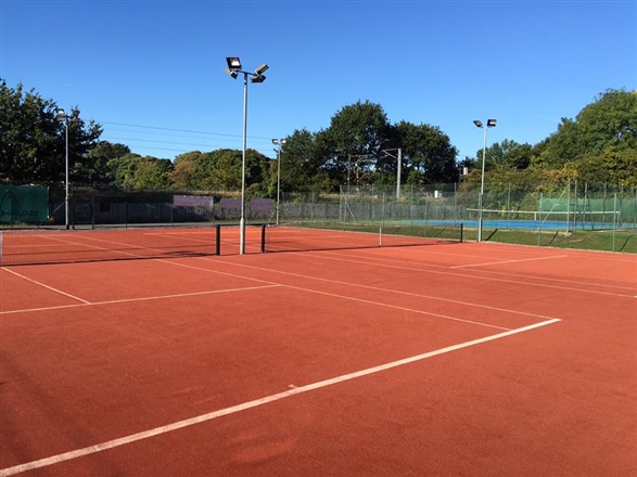 Sutton United Tennis Club / Sutton United Tennis Club, Sutton Coldfield